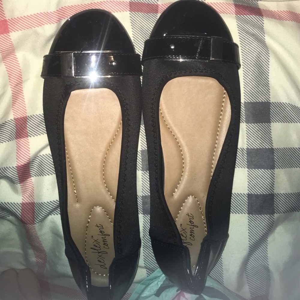 Payless shoes new, minor damage, dent & glue dots